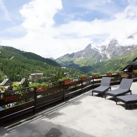 In Cervinia Due Lägenhet *